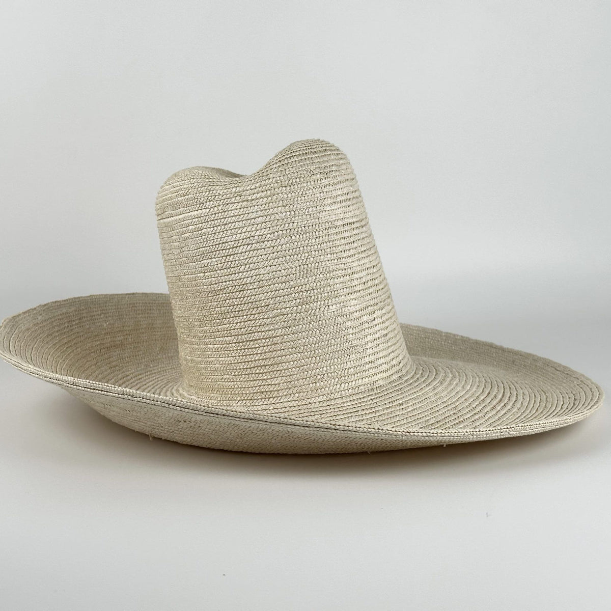 La Isla  Noir Hat